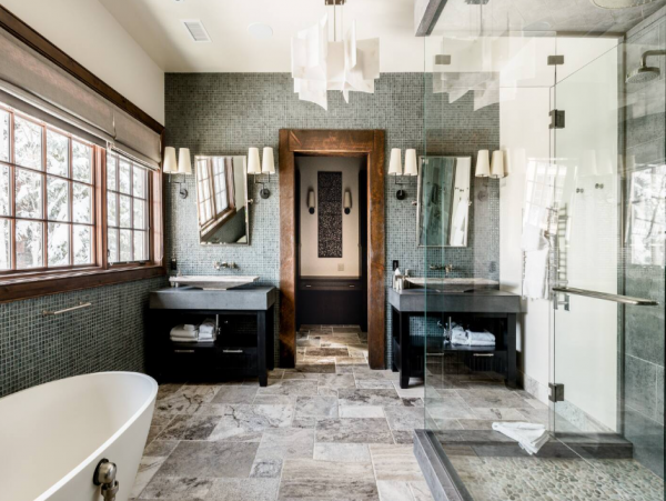 Modern Mountain 5 Bedroom Luxury Vacation Home