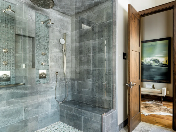 Modern Mountain 5 Bedroom Luxury Vacation Home