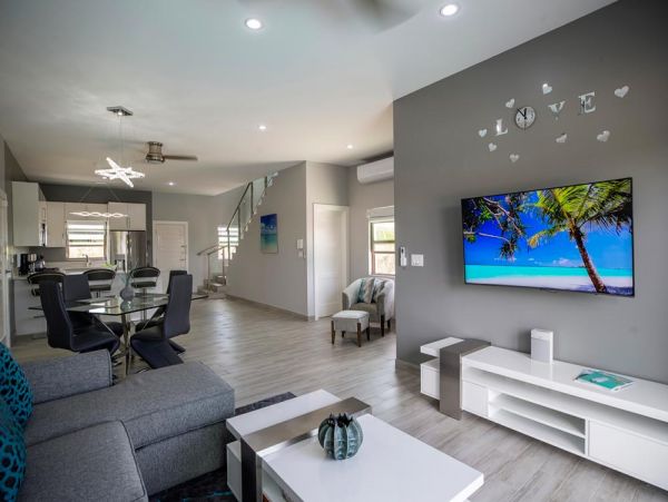 Turks and Caicos Luxury Vacation Home with Private Pool