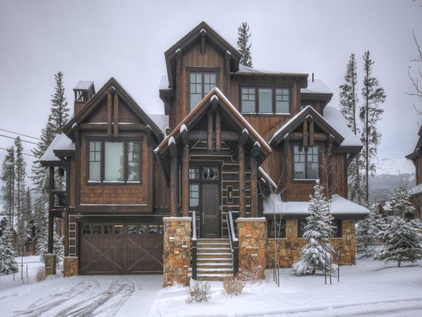 Luxury Breckenridge Five Bedroom Vacation Home Walk to Lift
