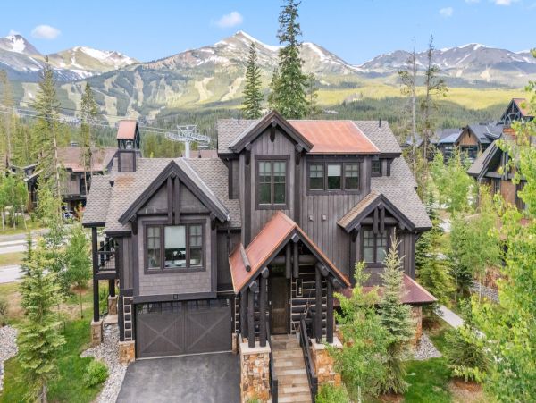 Luxury Breckenridge Five Bedroom Vacation Home Walk to Lift
