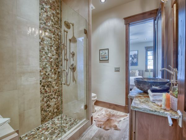 Luxury Breckenridge Five Bedroom Vacation Home Walk to Lift