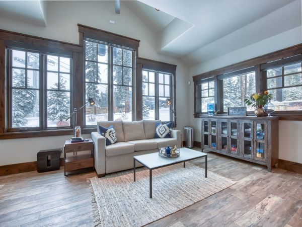 Luxury Breckenridge Five Bedroom Vacation Home Walk to Lift