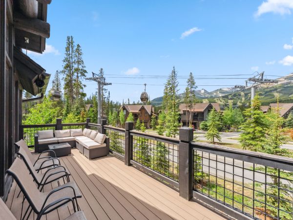 Luxury Breckenridge Five Bedroom Vacation Home Walk to Lift
