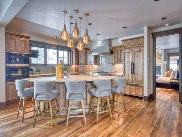 Luxury Breckenridge Five Bedroom Vacation Home Walk to Lift