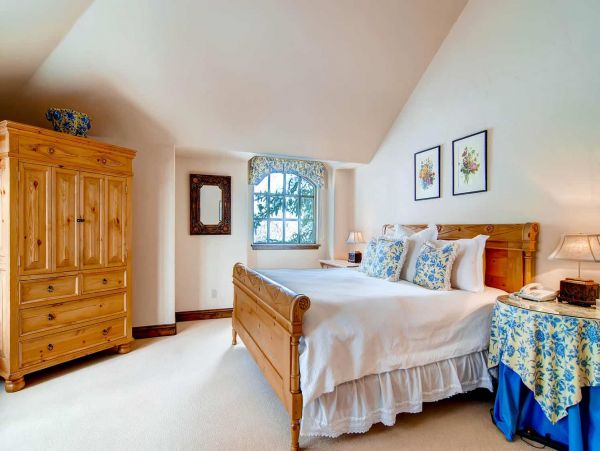 5 Bedroom Beaver Creek Vacation Home Plus Den and Loft