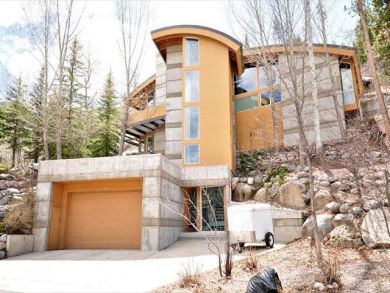 Vail Luxury Vacation Rental Home Two Bedrooms + Loft