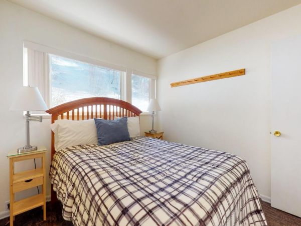 Two Bedroom Condo in Vail Sleeps 6