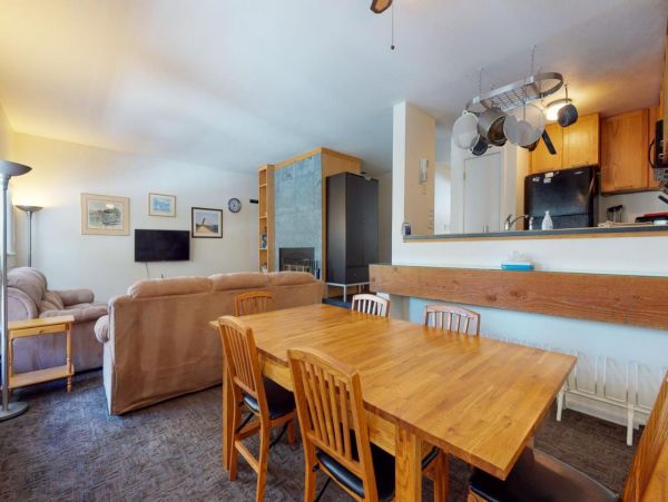 Two Bedroom Condo in Vail Sleeps 6