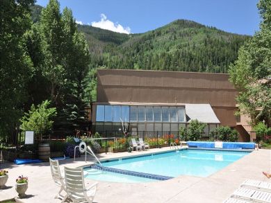 Vail Vacation Condo Sleeps Six Guests