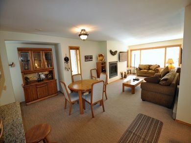 Sandstone Remodeled condo 2 miles to Lionshead Sandstone Remodeled condo 2 miles to Lionshead