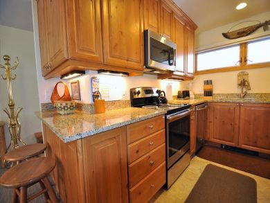 Sandstone Remodeled condo 2 miles to Lionshead Sandstone Remodeled condo 2 miles to Lionshead