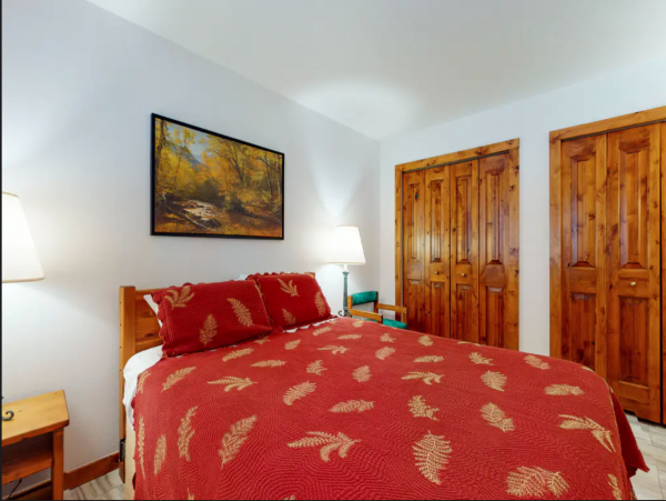 Spacious East Vail Townhome on Shuttle