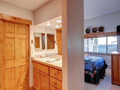 Breckenridge Home 925708 Breckenridge Home 925708