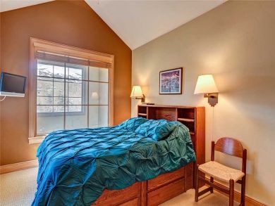 Breckenridge Home 925711 Breckenridge Home 925711