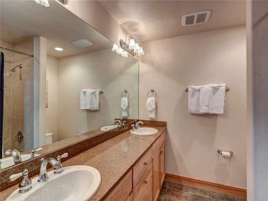 Breckenridge Home 925723 Breckenridge Home 925723