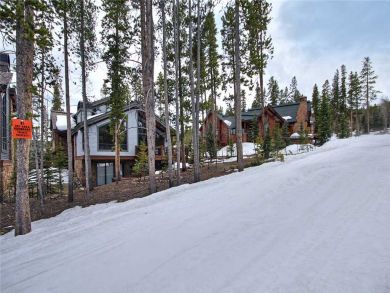Ski in Ski Out Snowflake Lift