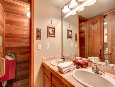 Breckenridge Home 925757 Breckenridge Home 925757