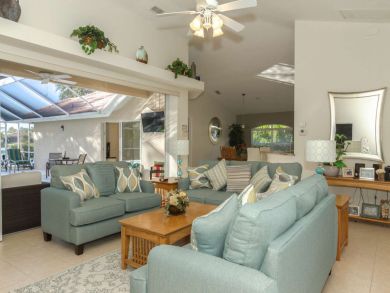 Naples Vacation Home Sleeps Eight Guests