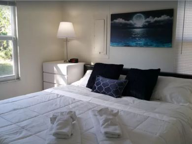 Pompano Beach Vacation Home Sleeps Twenty Guests