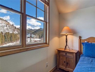 Breckenridge Home 925811 Breckenridge Home 925811