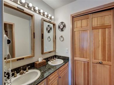 Breckenridge Home 925811 Breckenridge Home 925811