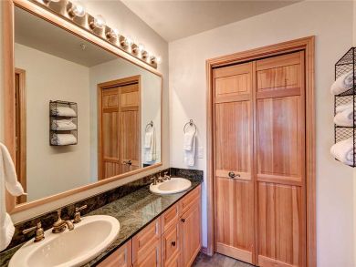 Breckenridge Home 925824 Breckenridge Home 925824