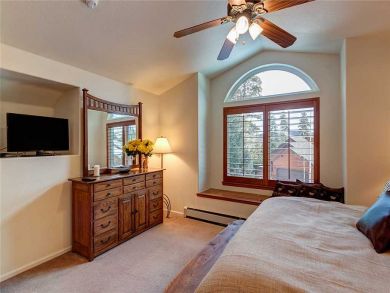 Breckenridge Home 925828 Breckenridge Home 925828