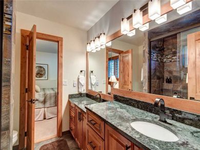 Breckenridge Home 925828 Breckenridge Home 925828