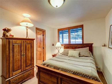 Breckenridge Home 925828 Breckenridge Home 925828