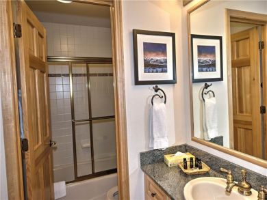 Breckenridge Home 925842 Breckenridge Home 925842