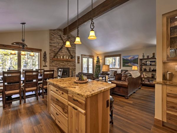 Four Bedroom Mountain Home in Keystone 4 Bedrooms Sleeps 12