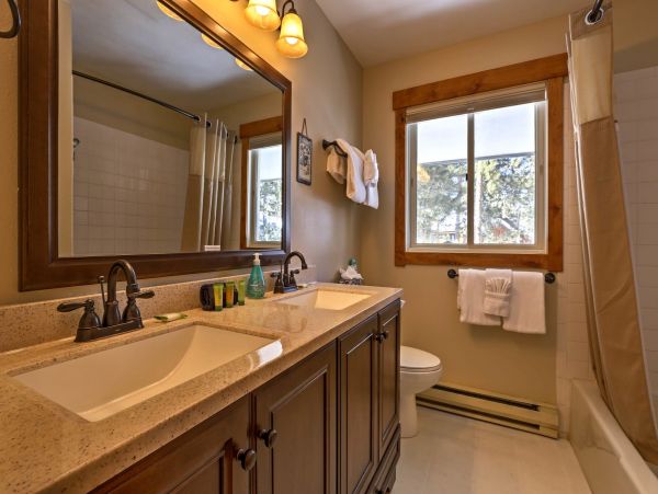 Four Bedroom Mountain Home in Keystone 4 Bedrooms Sleeps 12