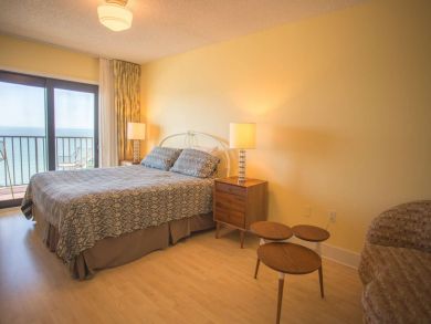 Top Floor Beachfront 3 Bedroom Condo Panoramic Ocean Views