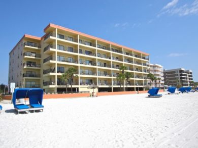 Top Floor Beachfront 3 Bedroom Condo Panoramic Ocean Views