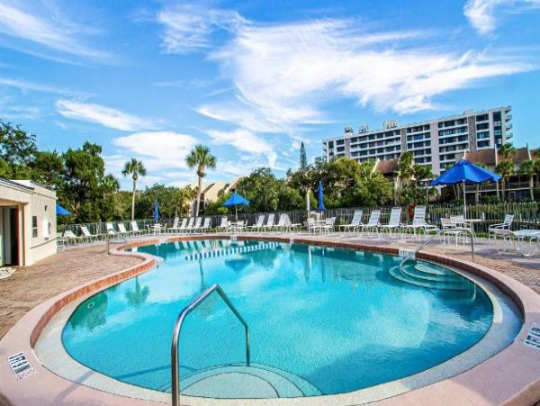 Siesta Key Vacation Condo 2 Bedrooms Sleeps 6 guests