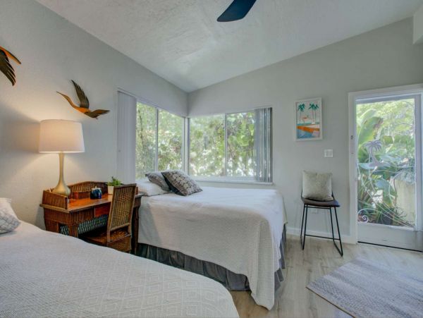 Lido Key 1 Bedroom Vacation Rental Sleeps 6 Guests