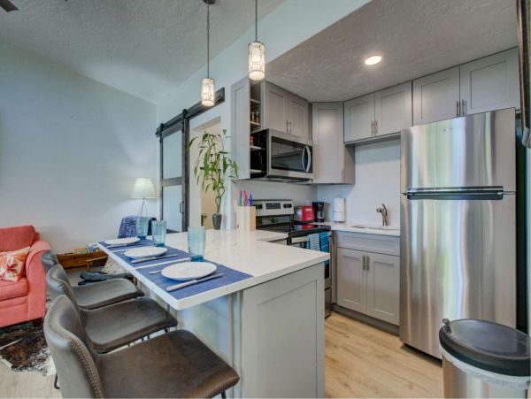 Lido Key 1 Bedroom Vacation Rental Sleeps 6 Guests