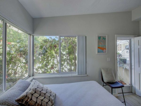 Lido Key 1 Bedroom Vacation Rental Sleeps 6 Guests