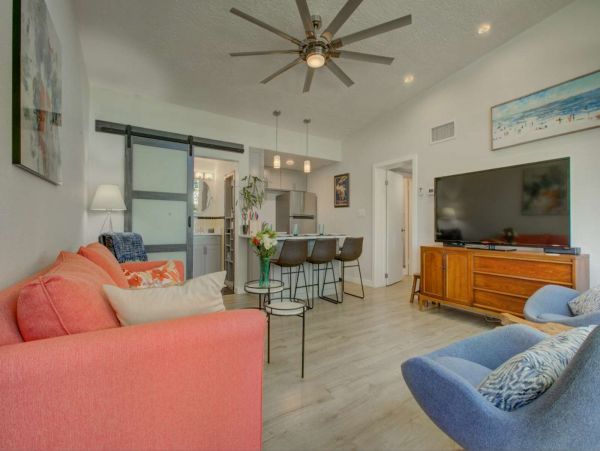 Lido Key 1 Bedroom Vacation Rental Sleeps 6 Guests