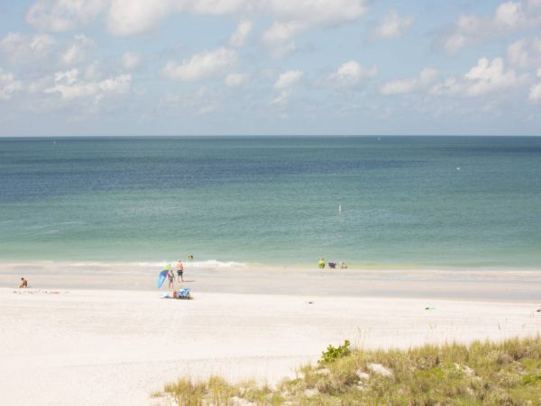 Two Bedroom Gulf Front Vacation Condo in Madeira Beach
