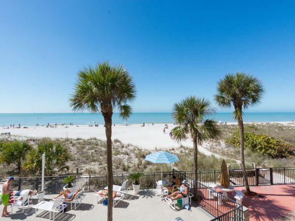 Two Bedroom Gulf Front Vacation Condo in Madeira Beach