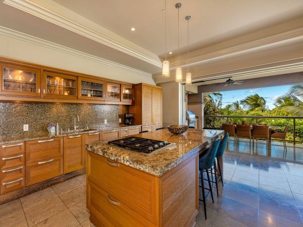 Wailea Gorgeous Three Bedroom Vacation Rental Sleeps 8