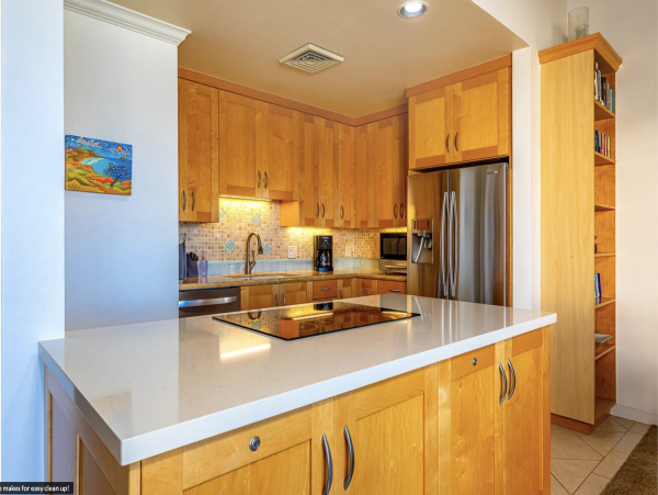 Kihei Vacation Beach Condo Two Bedrooms Sleeps Four Guests