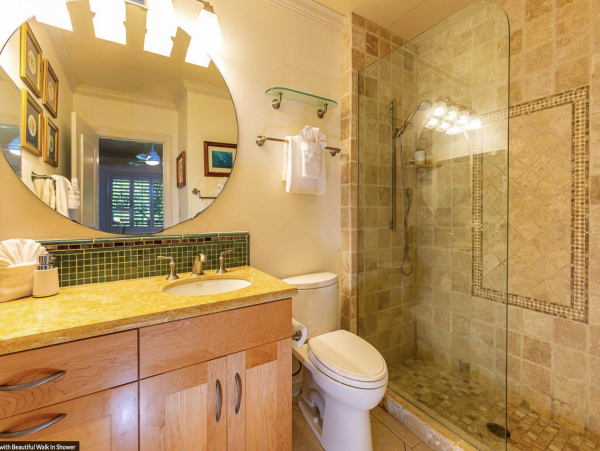 Kihei Vacation Beach Condo Two Bedrooms Sleeps Four Guests