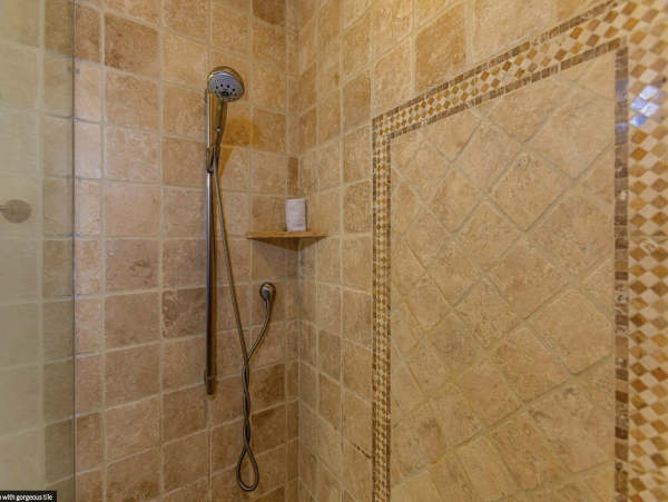 Kihei Vacation Beach Condo Two Bedrooms Sleeps Four Guests