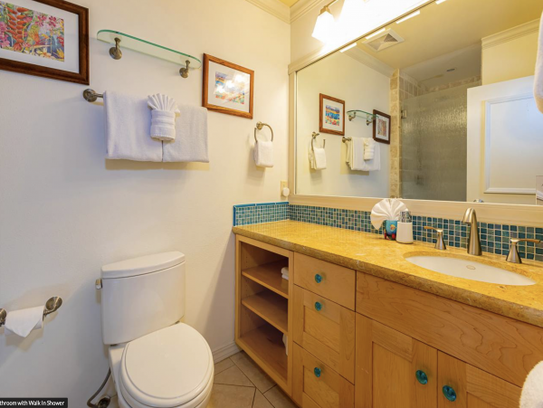 Kihei Vacation Beach Condo Two Bedrooms Sleeps Four Guests