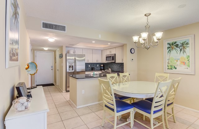 Siesta Bay to Beach Top Rate Community Siesta Bay to Beach Top Rate Community