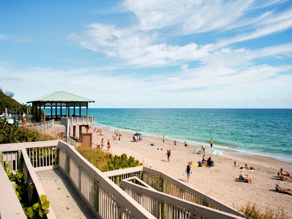 Siesta Key Vacation Rental with 2 Bedrooms