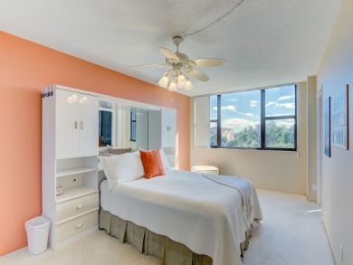 Siesta Key Updated 2 Bedroom Vacation Condo Sleeps Five